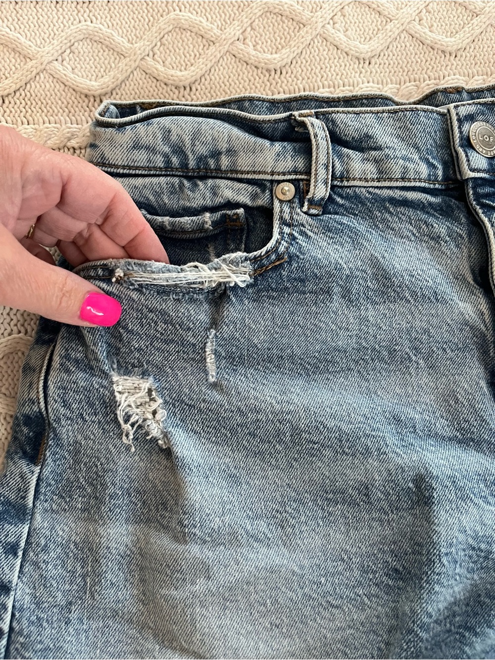 Loft Light Blue Cotton Women’s Denim Jean Shorts Size 4 or 27 Waist - Picture 6 of 15